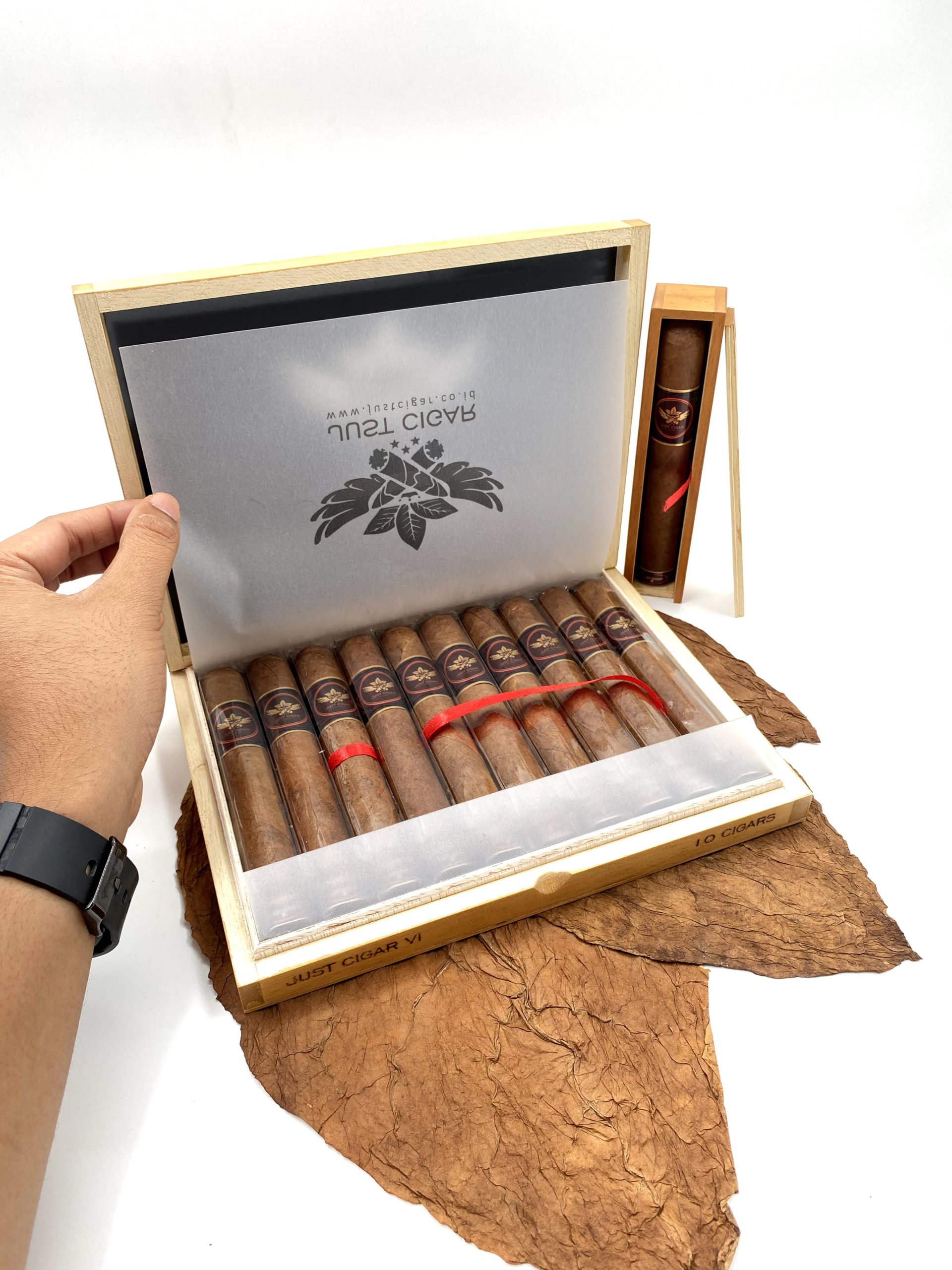 Just Cigar 8 Wooden Box - Isi (1Batang) - Image 3