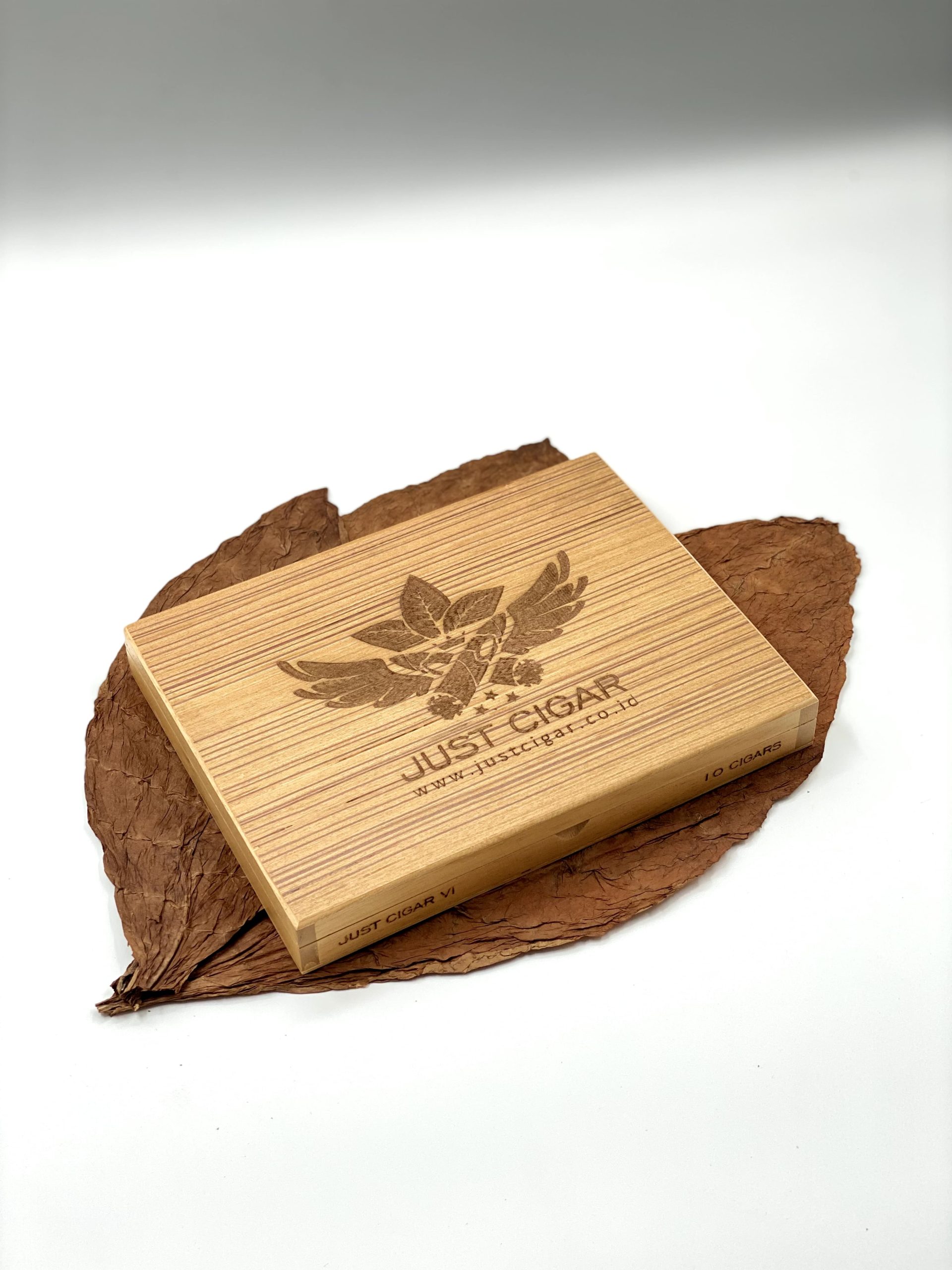Just Cigar 8 Wooden Box - Isi (1Batang) - Image 8