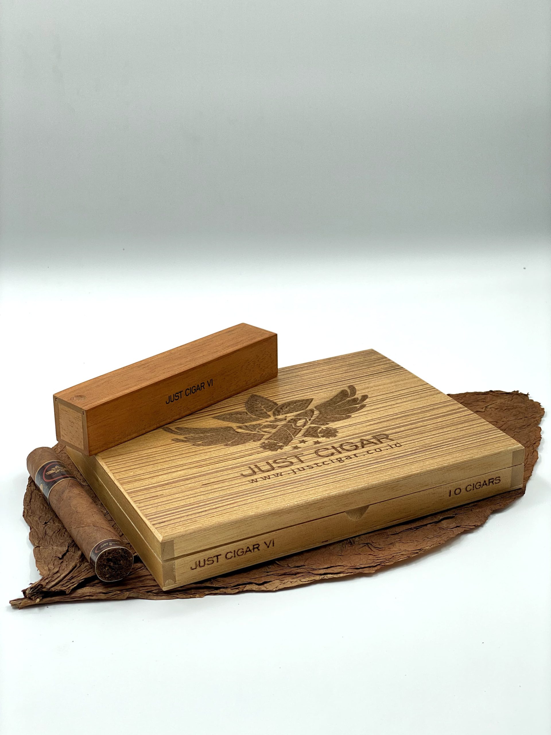 Just Cigar 8 Wooden Box - Isi (1Batang) - Image 11